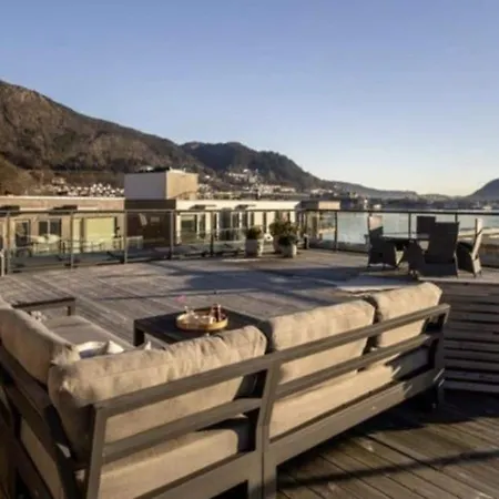 شقة Flott Mellom Sjo Og Fjell *