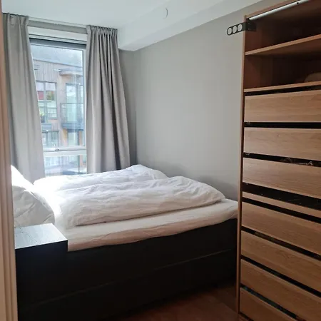 Flott Mellom Sjo Og Fjell