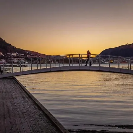 شقة Flott Mellom Sjo Og Fjell *