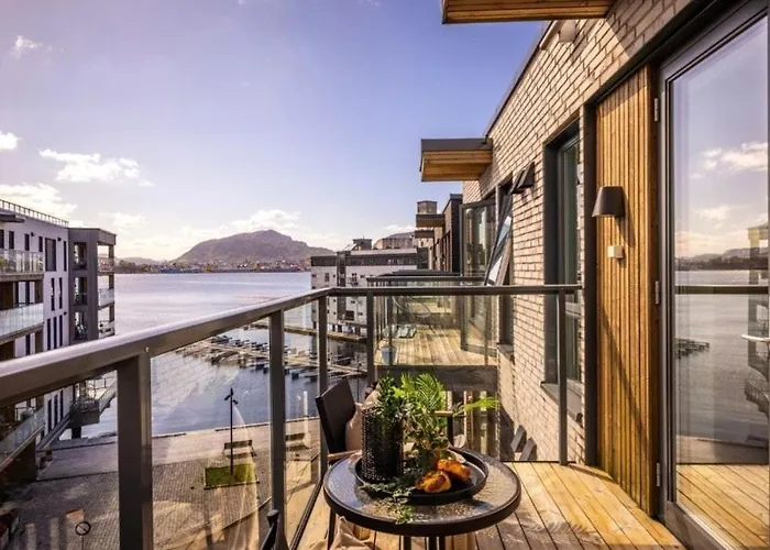 Διαμέρισμα Flott Mellom Sjo Og Fjell