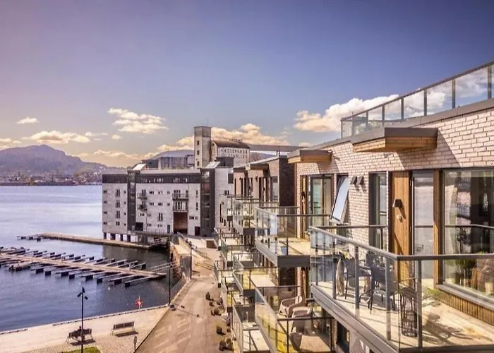 Διαμέρισμα Flott Mellom Sjo Og Fjell Μπέργκεν